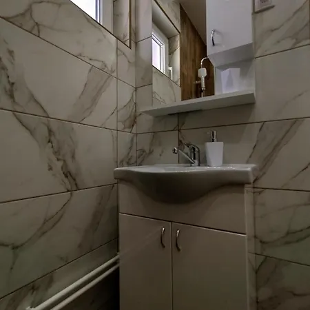 Smestaj Stanisavljevic *